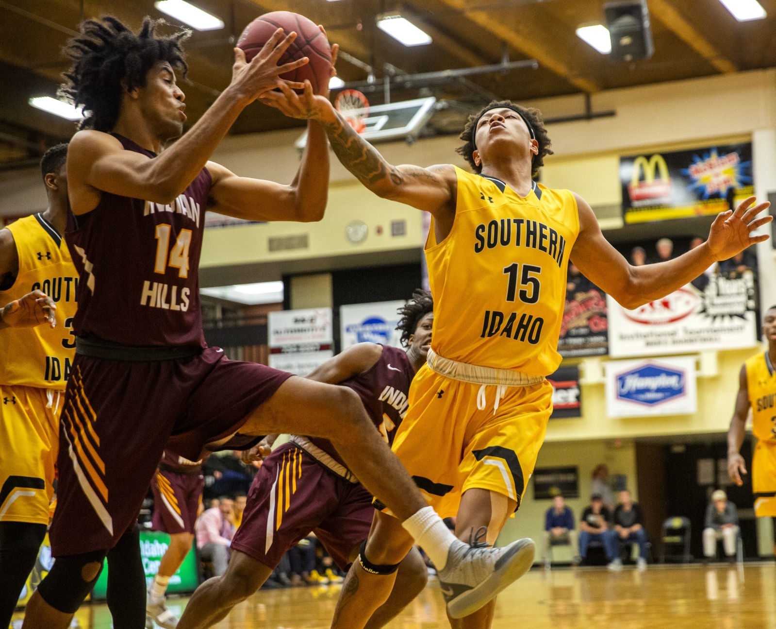 CSI vs Indian Hills basketball